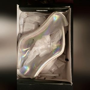 Gorgeous size 10 heels